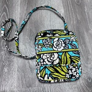 Vera Bradley small cross body preloved